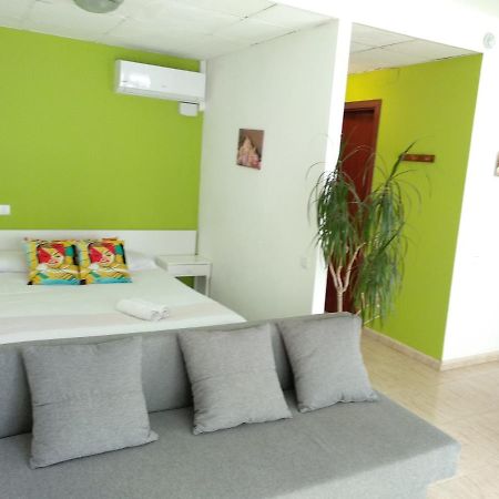 Estudio En El Centro 0 Apartment เรวส์ ภายนอก รูปภาพ